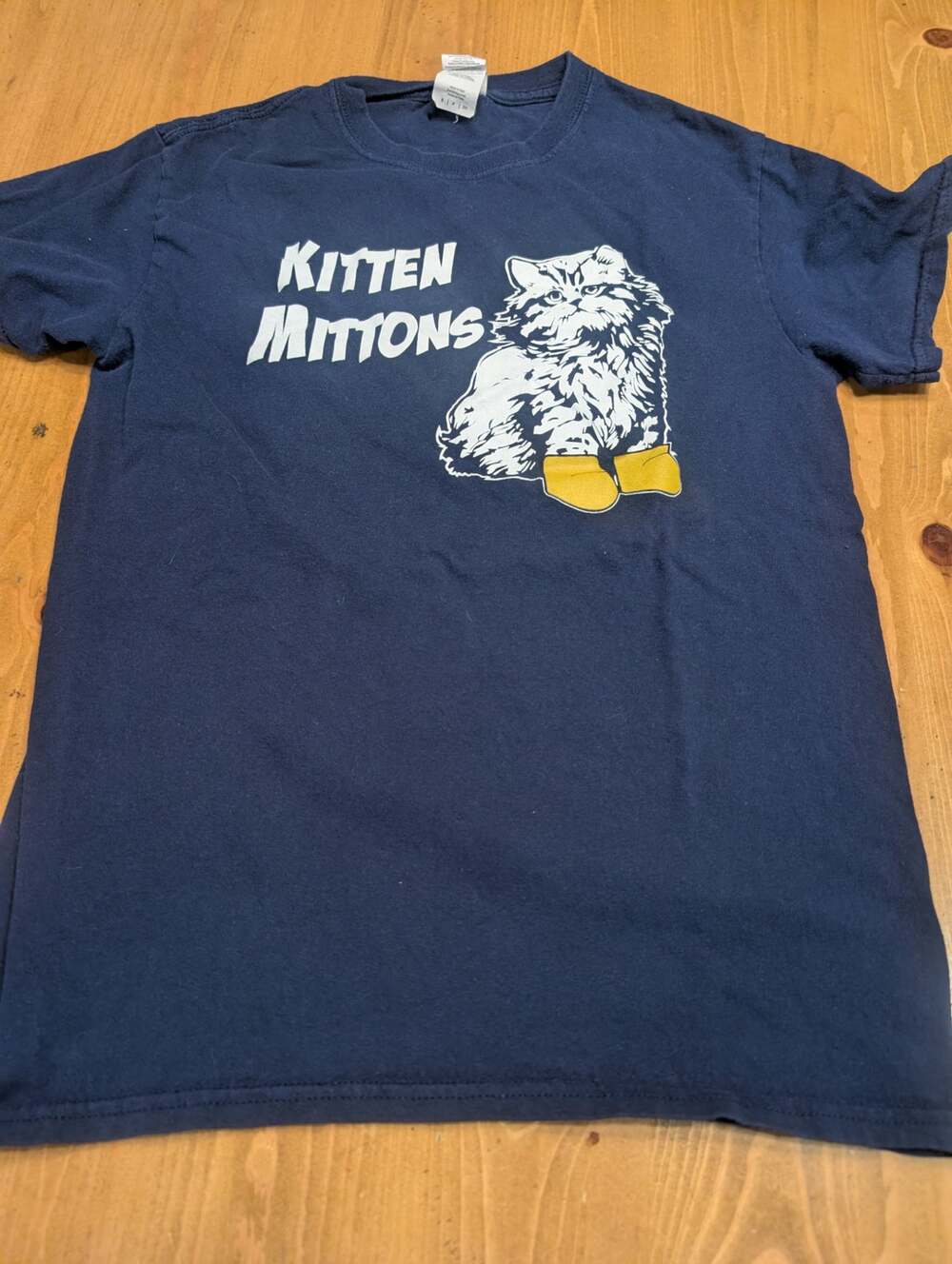 Gildan Navy Blue Graphic Tee, Kitten, Men's/Unisex Small, EGU